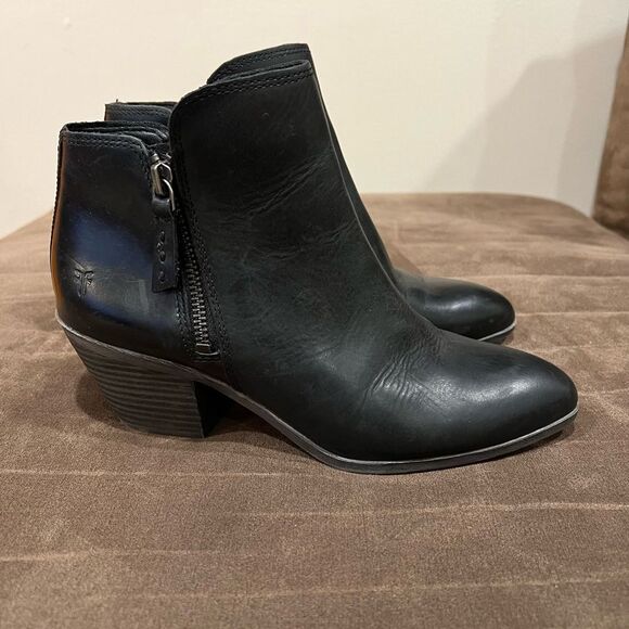 Frye Judith Double Zip Bootie Ankle Boot Heel Black Leather 7M - Picture 3 of 13